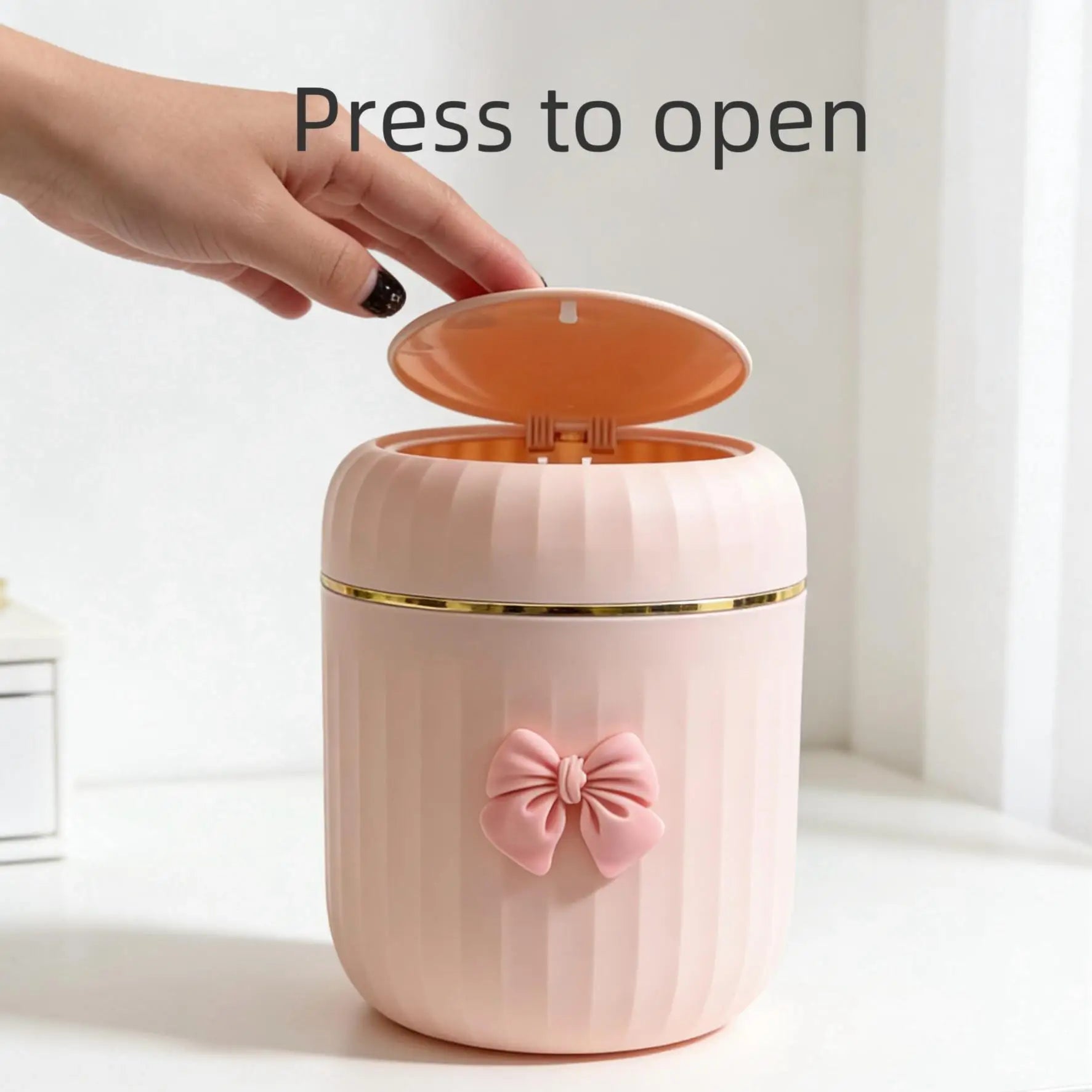 Mini Desktop trash bin
