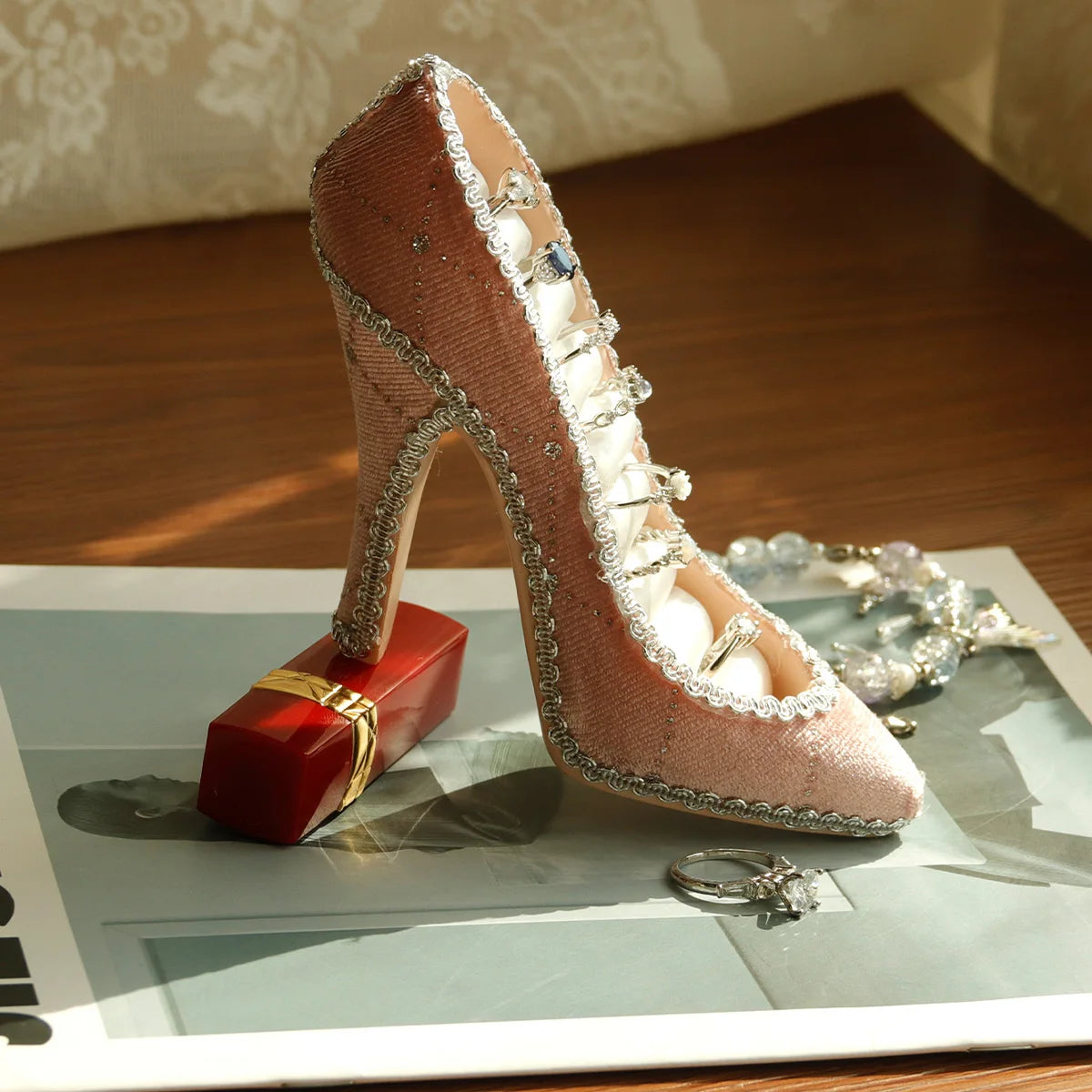 High Heel and Couch shape Metal Jewelry Organizer