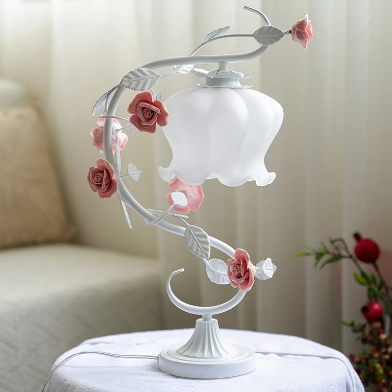 Romantic pink table lamp