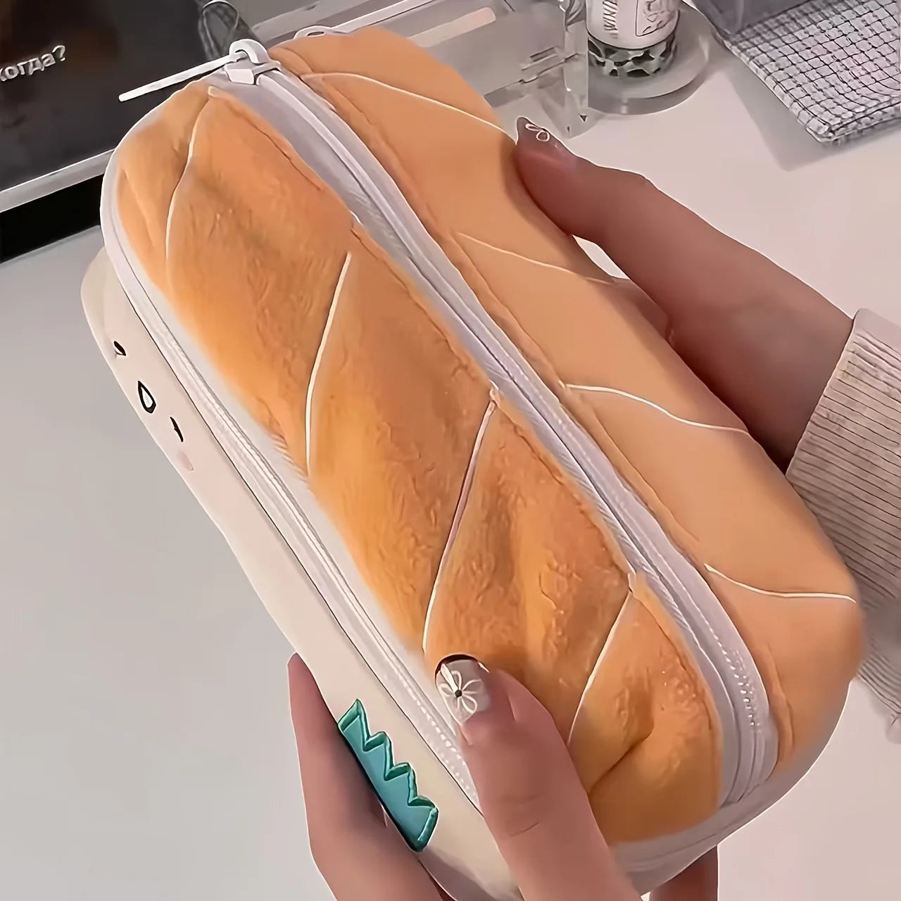 1 Piece of Randomly Designed Salmon and Shrimp-Shaped Pencil Case