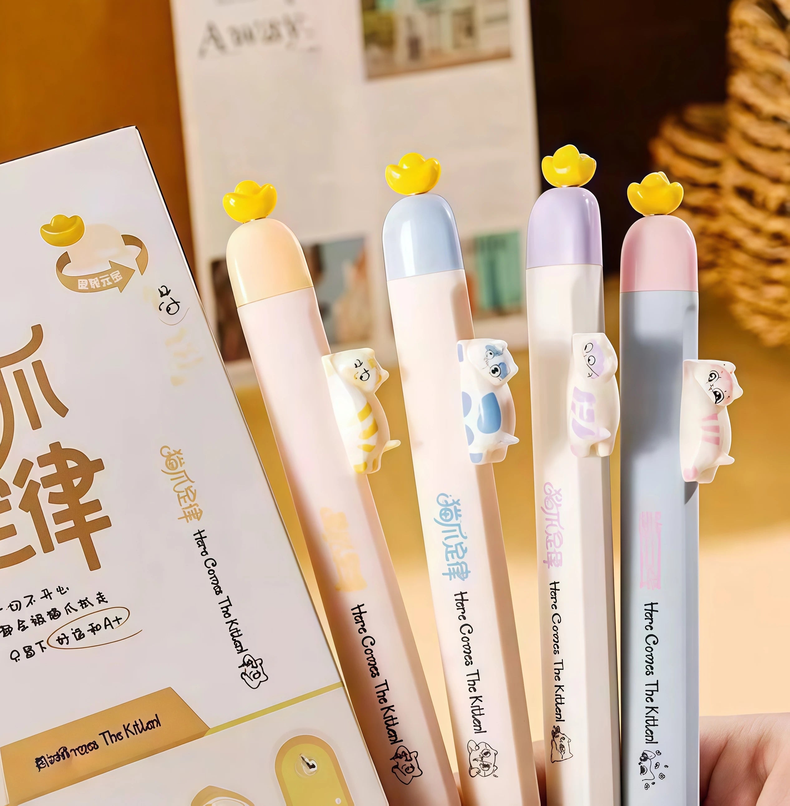 4pcs Cat and Bird Fun Animal Design Black Ink Gel Pens